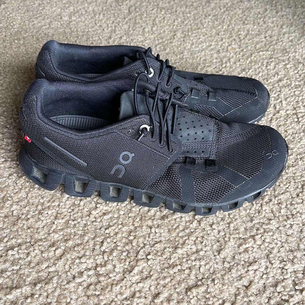 On Cloud size 5.5